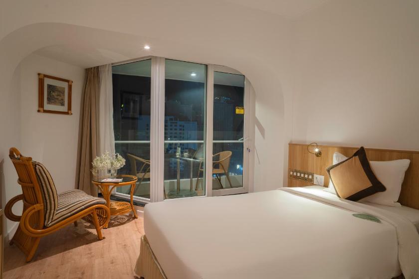 Partial Sea View Partial Sea View