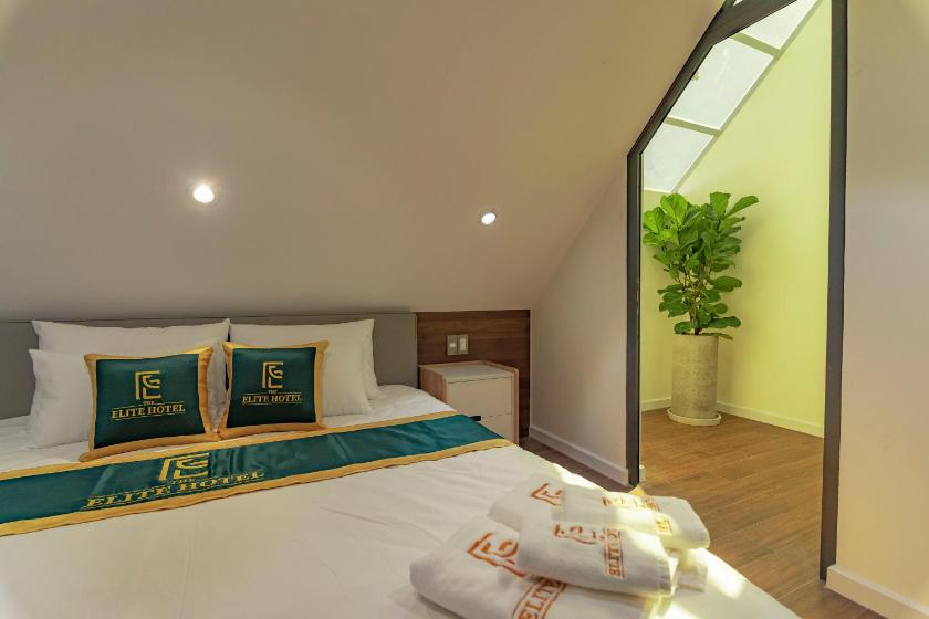 Studio 2 Tầng