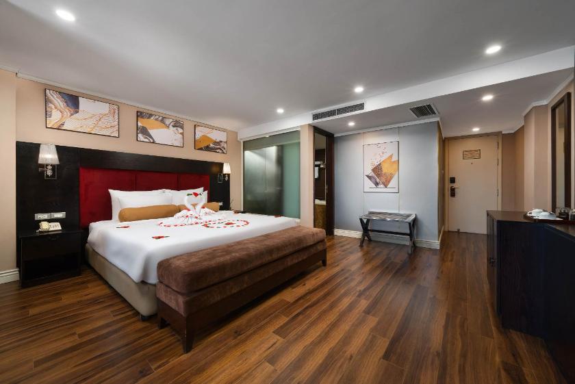 Suite Deluxe Nhìn Ra Thành Phố