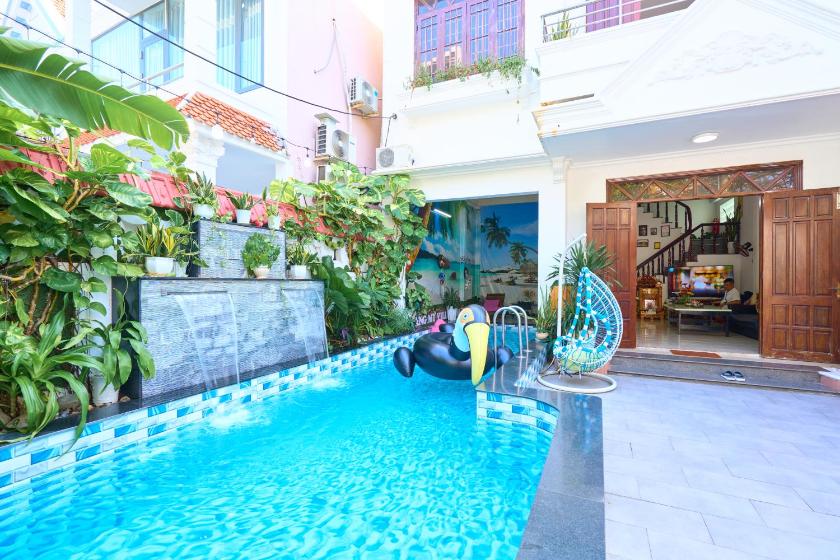 Biệt Thự Có Hồ Bơi Riêng