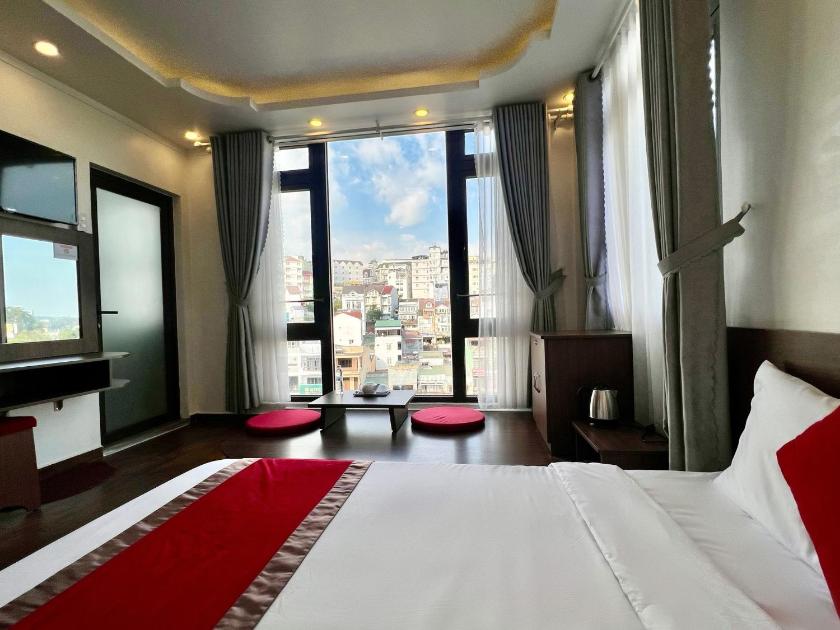 Suite Deluxe Có Giường Cỡ Queen