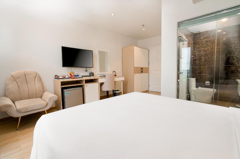 Phòng Giường Đôi Có Ban Công