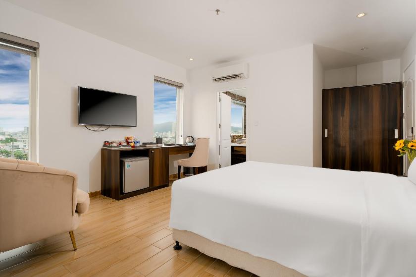 Suite Junior Có Ban Công