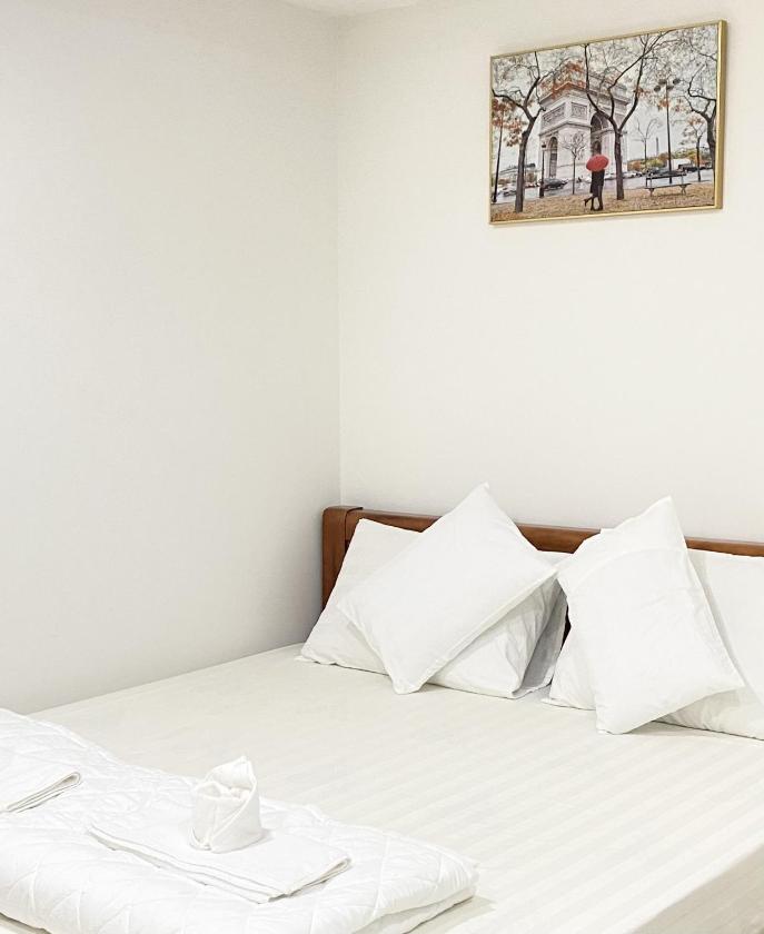 Phòng Giường Đôi Hạng Bình Dân