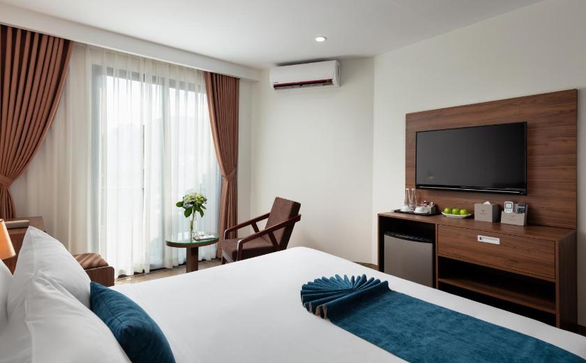 Phòng Giường Đôi Có Ban Công