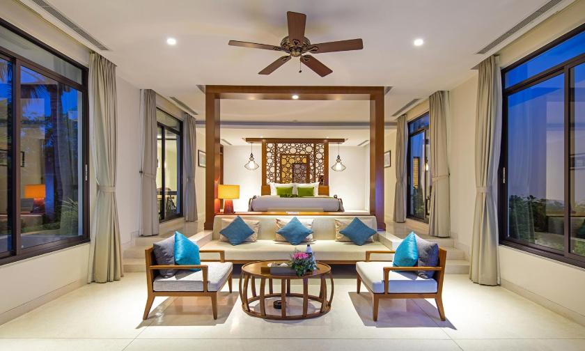 Biệt Thự Bên Bờ Biển Có Hồ Bơi Riêng