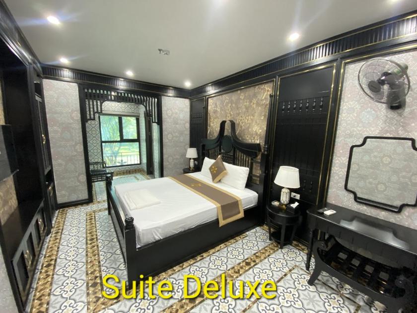 Suite Deluxe Có Giường Cỡ King