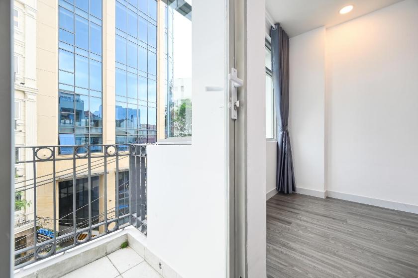 Phòng Deluxe Giường Đôi Nhìn Ra Thành Phố