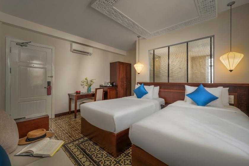 Phòng Deluxe Nhìn Ra Thành Phố Phòng Deluxe Nhìn Ra Thành Phố