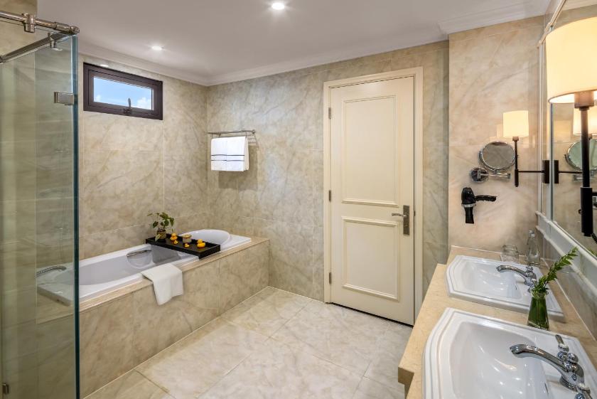 Biệt Thự 1 Phòng Ngủ Có Tầm Nhìn Ra Hồ Và Hồ Bơi Riêng