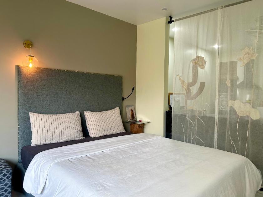 Studio Deluxe Giường Đôi