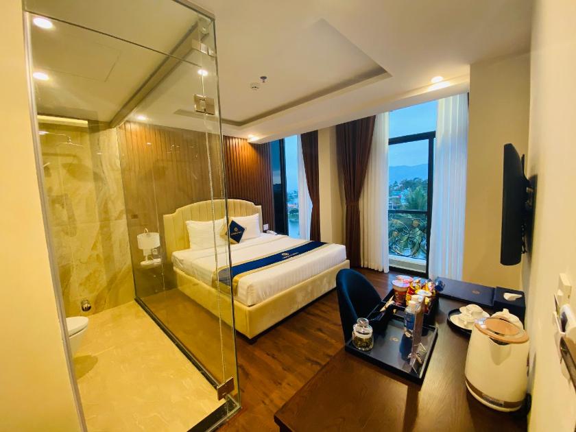 Suite Nhìn Ra Hồ Suite Nhìn Ra Hồ