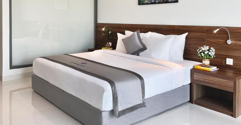 Phòng Deluxe Giường Đôi Nhìn Ra Biển Phòng Deluxe Giường Đôi Nhìn Ra Biển