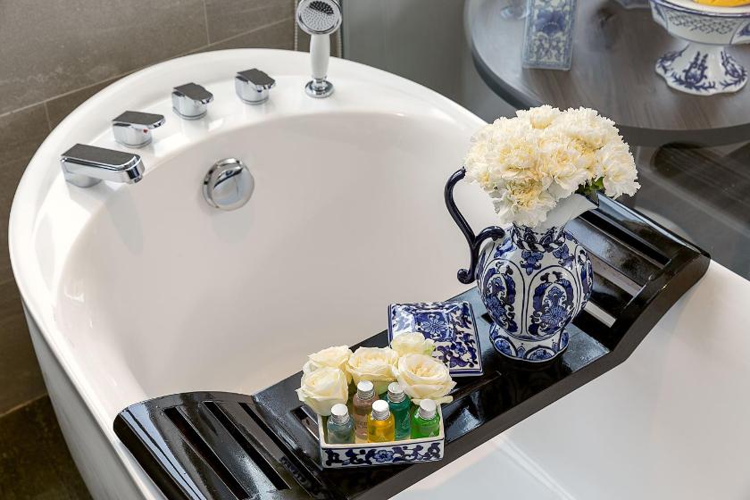 Suite Nhìn Ra Thành Phố