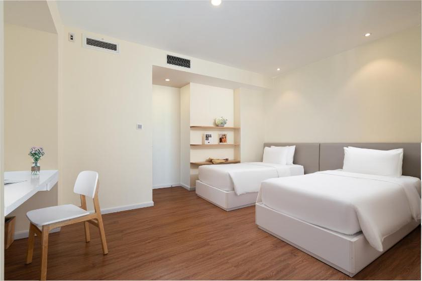 2 Bedroom Deluxe Club Suite Mountain View