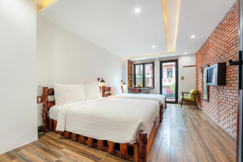 Phòng Gia Đình Có Ban Công Phòng Gia Đình Có Ban Công