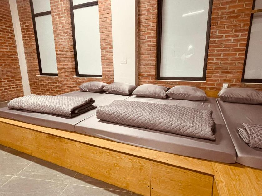 Phòng Ngủ Tập Thể Cho Cả Nam Và Nữ