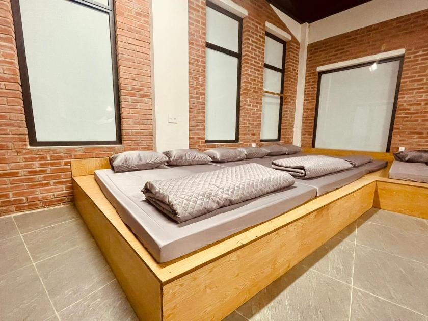 Phòng Ngủ Tập Thể Cho Cả Nam Và Nữ