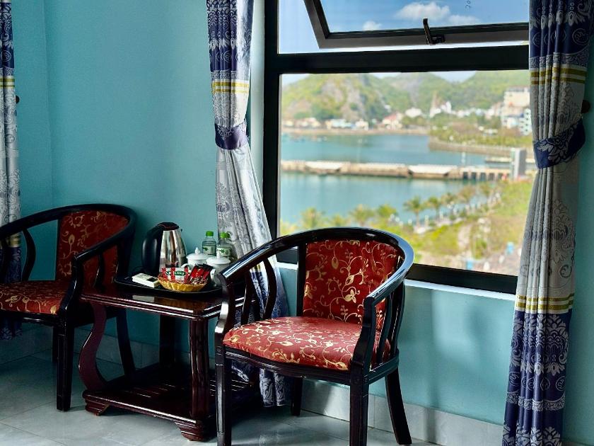 Phòng Deluxe Giường Đôi Nhìn Ra Biển