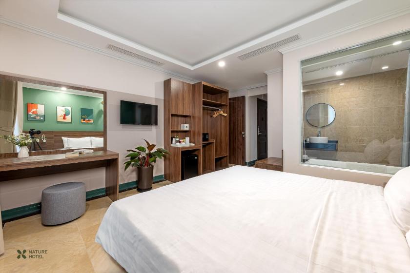 Phòng 4 Người Có Ban Công