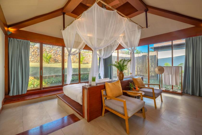 Biệt Thự 4 Phòng Ngủ Có Hồ Bơi Nhìn Ra Biển - Bao Trọn Gói Spa