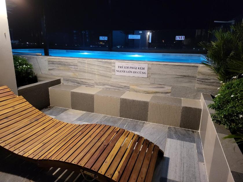 Phòng cho 3 người có Ban Công