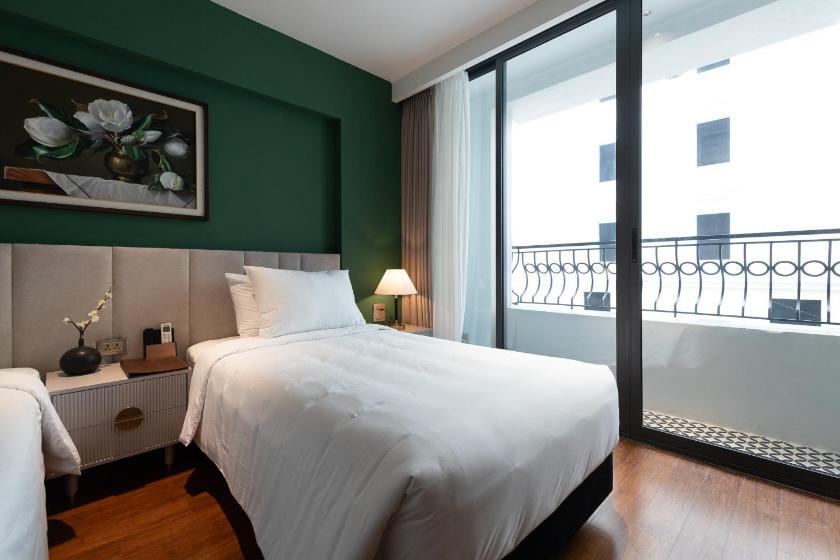 Phòng cho 3 người có Ban Công