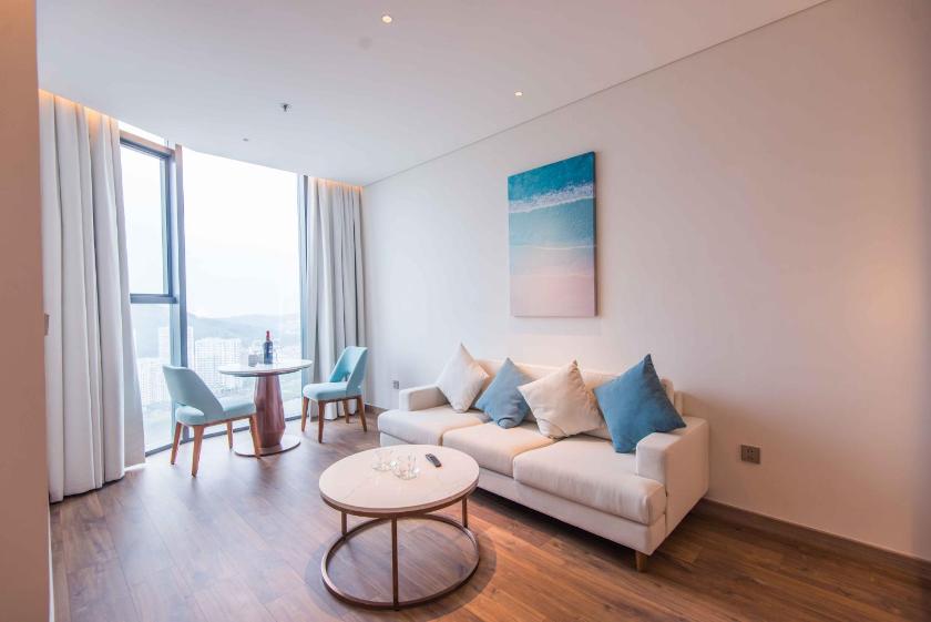 Studio Deluxe Studio Deluxe