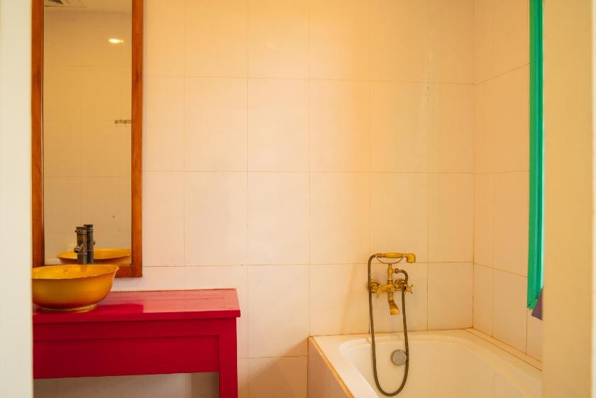 Bungalow - Nhìn Ra Mặt Nước  Bungalow - Nhìn Ra Mặt Nước