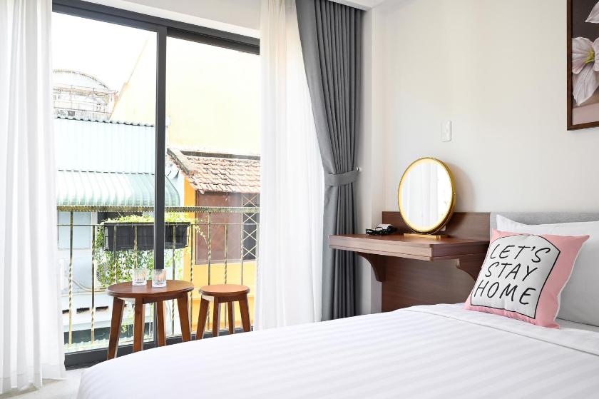 Căn Hộ Có Ban Công