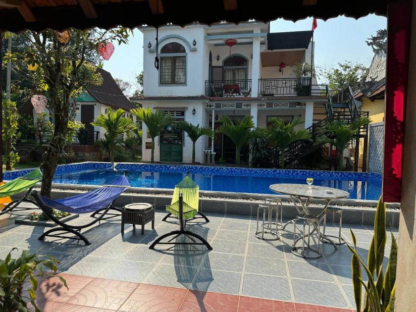 Bungalow Deluxe Nhìn Ra Khu Vườn