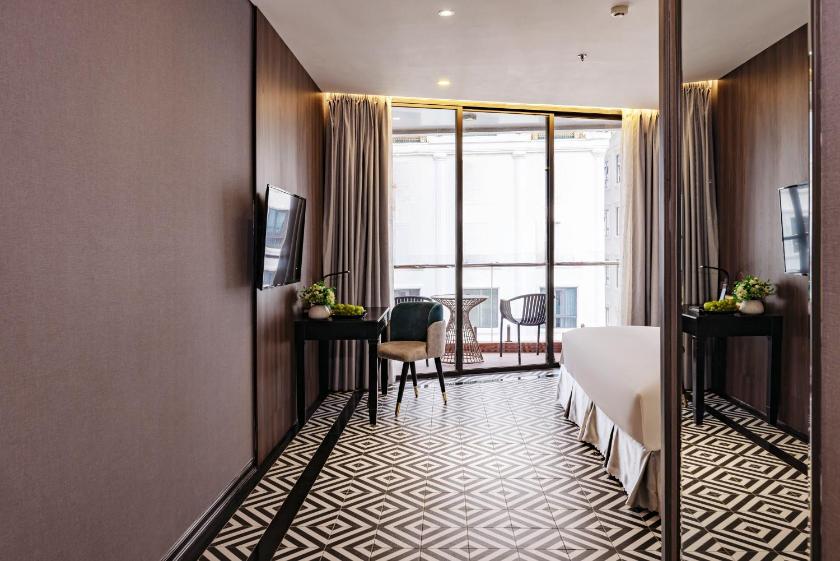 Phòng Premium Deluxe Giường Đôi Nhìn Một Phần Ra Biển Phòng Premium Deluxe Giường Đôi Nhìn Một Phần Ra Biển