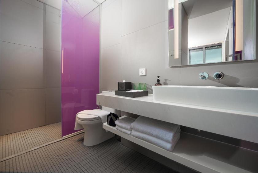 Suite Junior 01 Phòng Ngủ Nhìn Ra Thành Phố