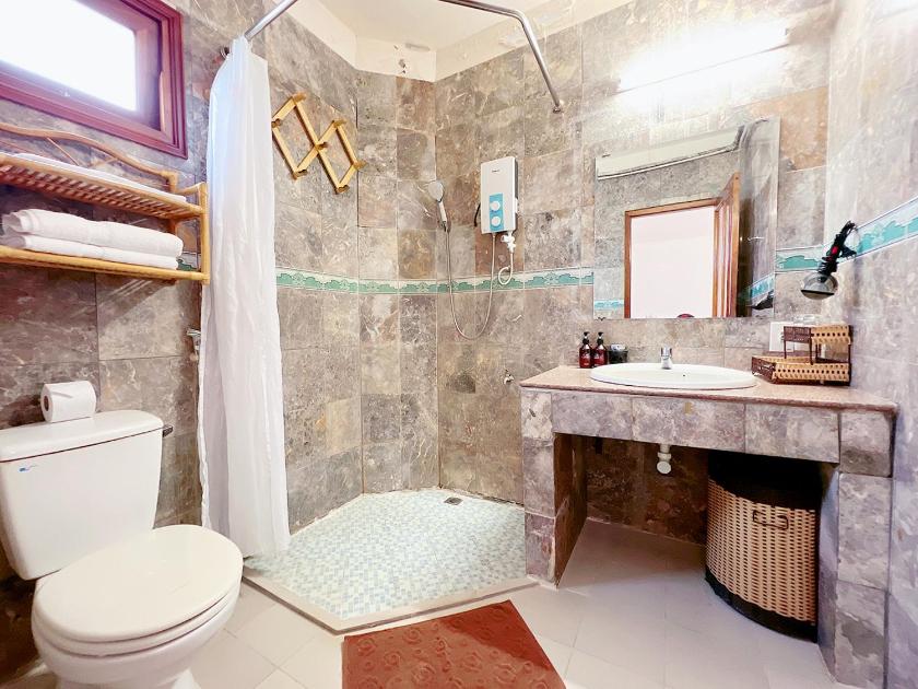 Double or Twin Room with Garden View - Free Minibar in Room