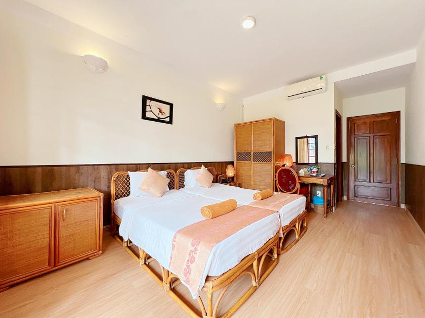 Double or Twin Room with Garden View - Free Minibar in Room