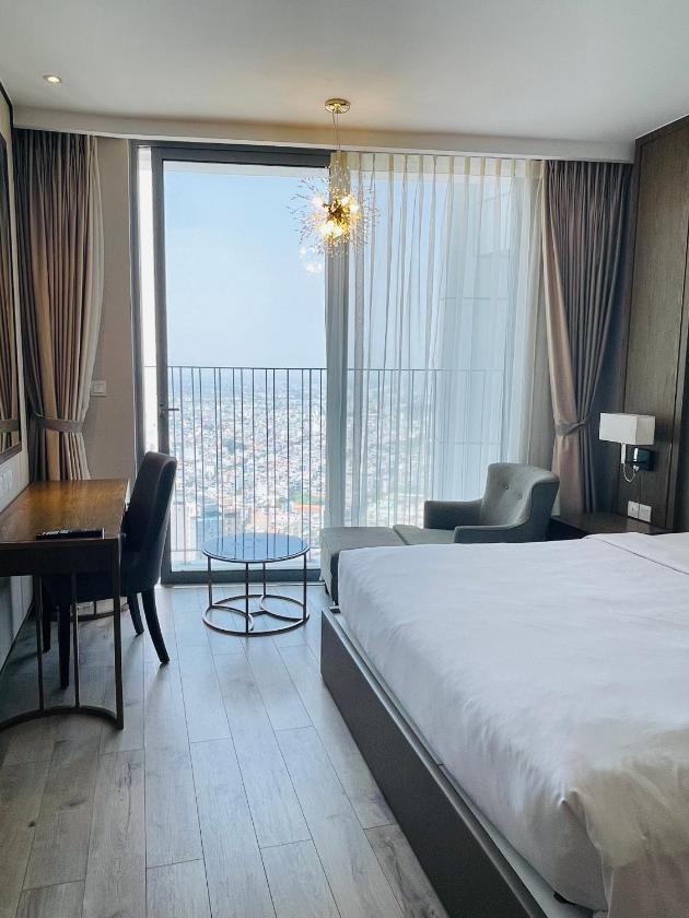 Suite Deluxe Có Giường Cỡ King