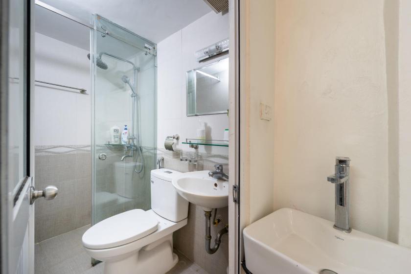 Phòng gia đình với phòng tắm riêng.