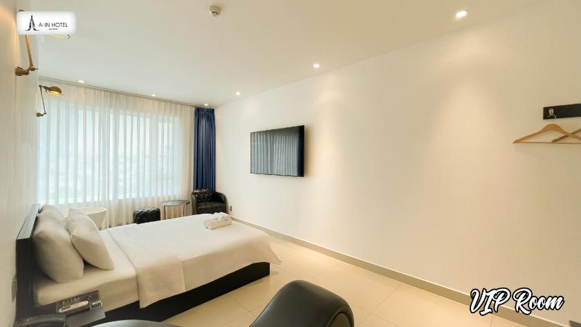 Phòng V.I.P Giường Đôi Có Tầm Nhìn Ra Sông Và Bồn Tắm Phòng V.I.P Giường Đôi Có Tầm Nhìn Ra Sông Và Bồn Tắm