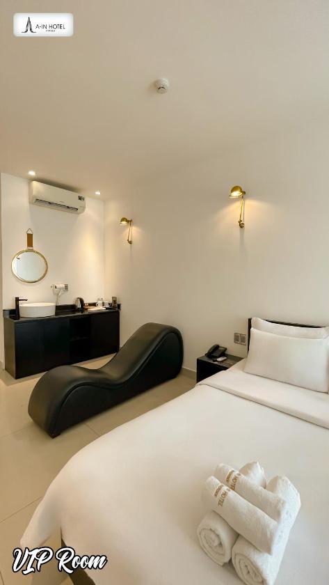 Phòng V.I.P Giường Đôi Có Tầm Nhìn Ra Sông Và Bồn Tắm Phòng V.I.P Giường Đôi Có Tầm Nhìn Ra Sông Và Bồn Tắm