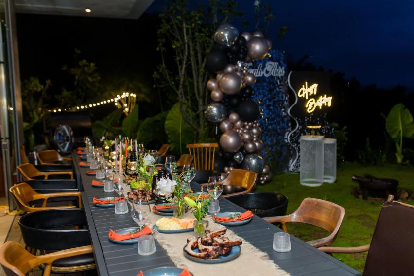 Biệt Thự Có Hồ Bơi Riêng