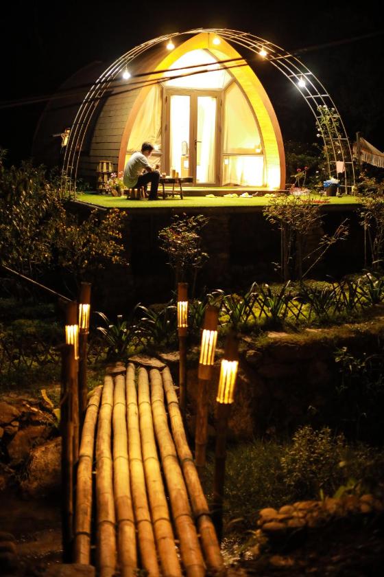 Suite Junior Nhìn Ra Cảnh Núi Non