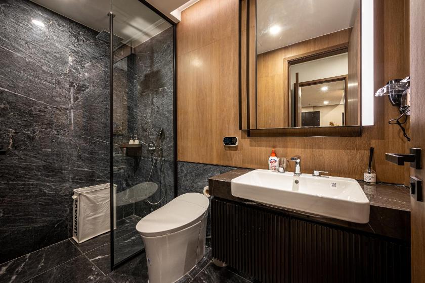 Căn hộ nhìn ra Hồ