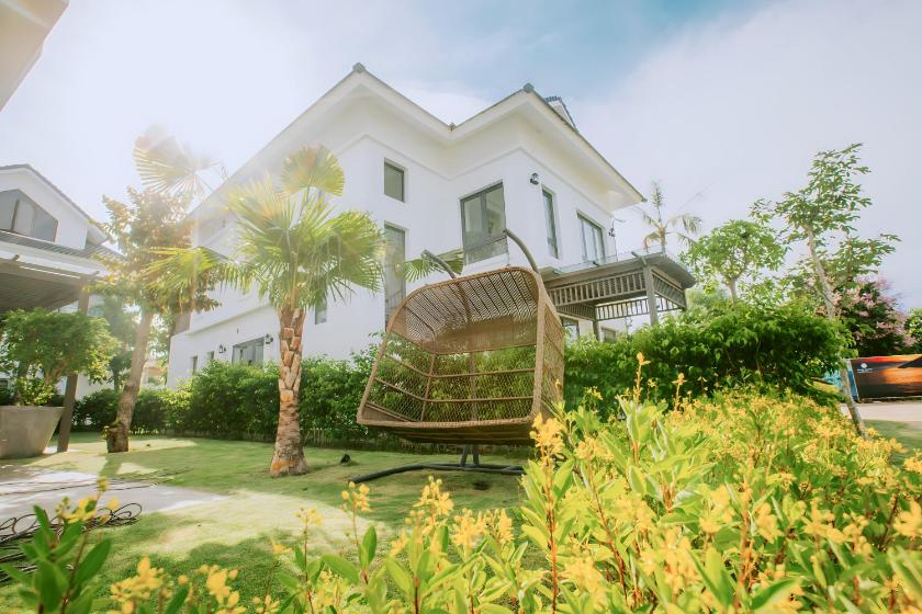 Phòng Deluxe Giường Đôi Nhìn Ra Vườn