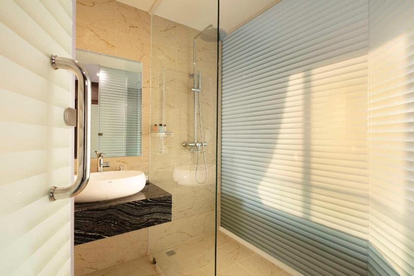 Phòng Deluxe Giường Đôi Nhìn Ra Biển