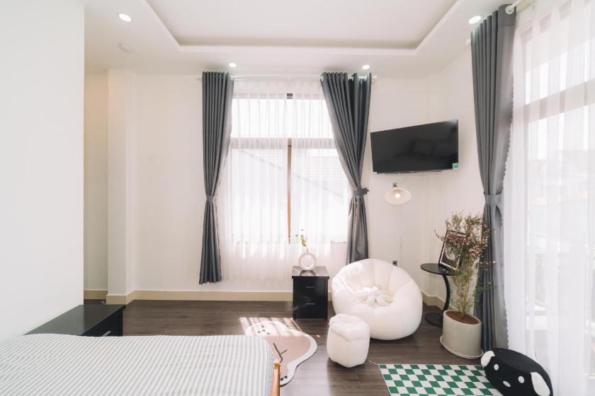 Phòng Giường Đôi Có Ban Công