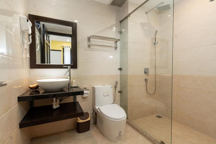 Suite Nhìn ra Hồ bơi