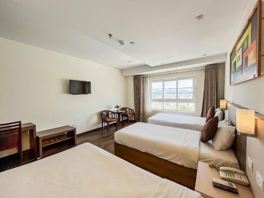 Phòng 3 Người Nhìn Ra Thành Phố Phòng 3 Người Nhìn Ra Thành Phố