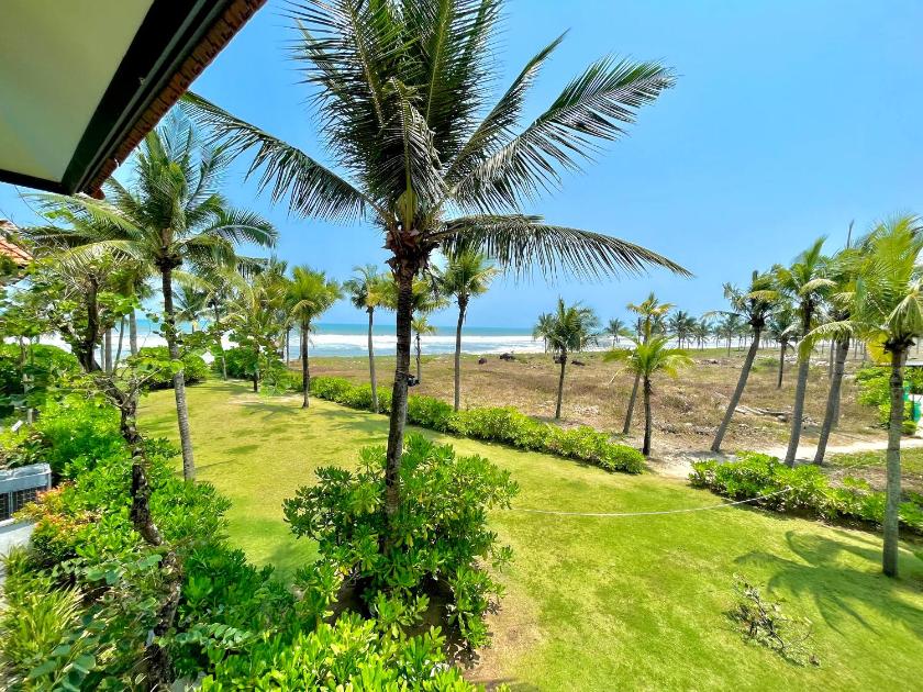 Biệt Thự Nhìn Ra Biển