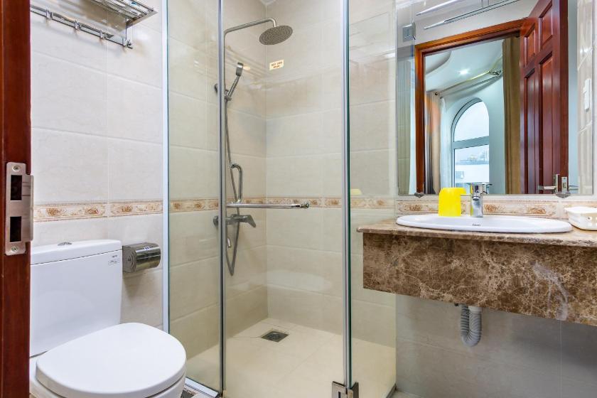 Phòng Deluxe Giường Đôi Có Ban Công Phòng Deluxe Giường Đôi Có Ban Công