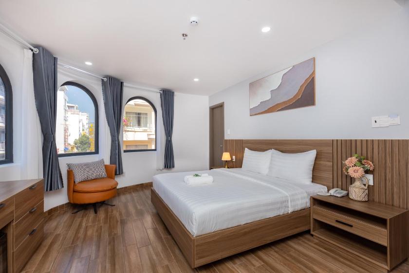 Phòng Deluxe Có Giường Cỡ King Phòng Deluxe Có Giường Cỡ King